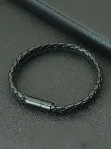 Men's Dual-Layer Braided Leather Bracelet, Handmade Casual Outdoor Jewelry, Zinc Alloy Chain, All-Season Fashion Accessory, Braided Bracelets