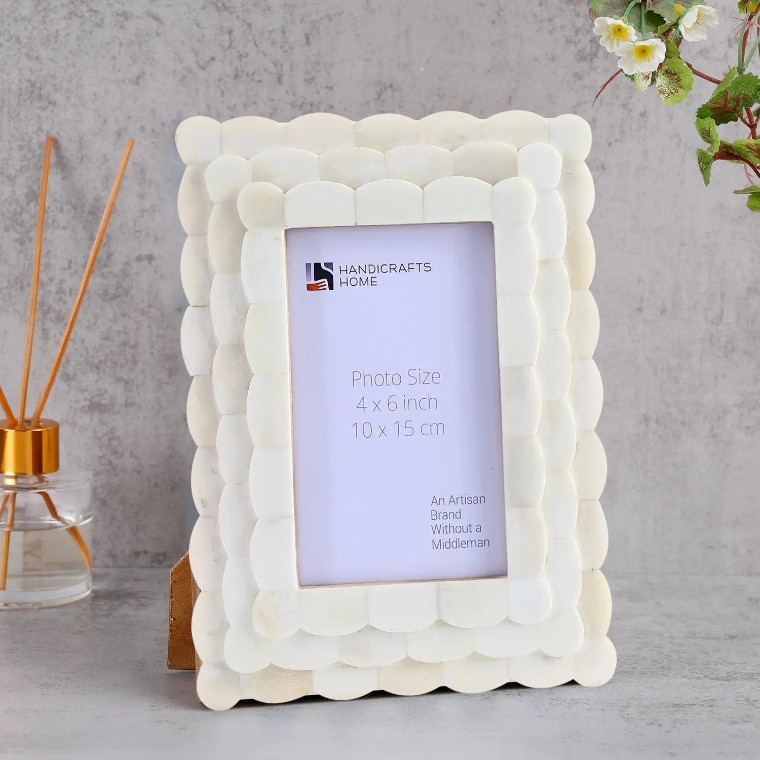 Handicraft Home Handmade Scalloped Picture Frame Bone Inlay White-4x6”