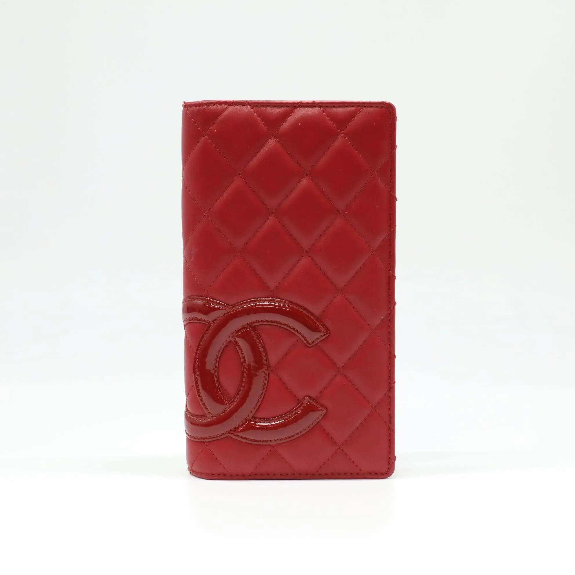 Pre-owned CHANEL Leather Small Leather Goods Cambon Line Bifold Wallet W21748