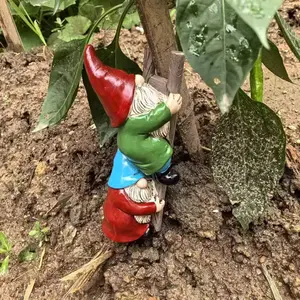 Resin Cartoon Climbing Dwarf Statue, Beard Garden Gnome, Home and Yard Decor, Outdoor Decoration, Small Ornament, Garden Accessories