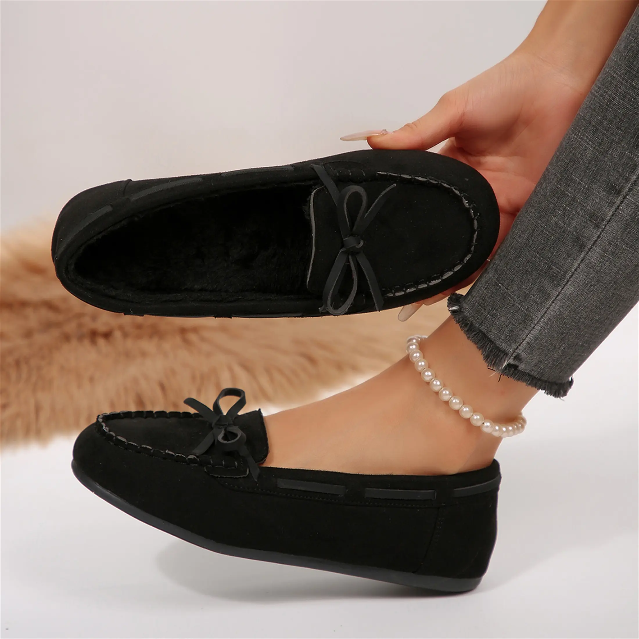 Women's Loafers Trendy Slip-on Women's Slippers Warm And Durable Flat Heel Indoor Outdoor Home Shoes with Rubber Sole
