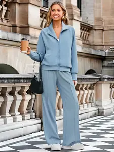 Set of autumn and winter women's sportswear, fashionable two-way zipper jacket, straight leg pants suitable for casual wear during flight travel