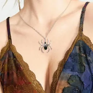 Vintage Gothic Dark Style Rhinestone Spider Pendant Women's Necklace Stainless Steel Chain Y2K Ins Fashion Jewelry for Y2K Fashion Lovers