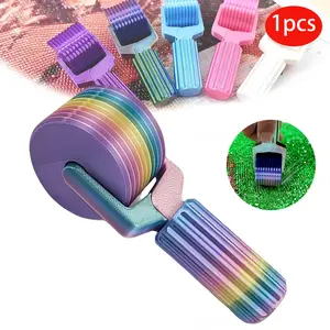 New Diamond Art Roller - Essential DIY Craft Tool for Water Diamond Embroidery, Easy to Hold Handwheel, Detachable Diamond Painting Tool and Accessories Detachable Diamond Painting Roller, Smooth Rolling Cylinder, Used for Handicrafts
