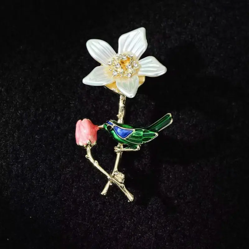 Premium Acrylic Paint Floral-Style Brooch Pin