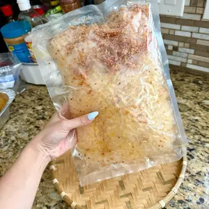 Bánh Tráng Tôm Khô Cháy Tỏi (300g) – Vietnamese Garlic Shrimp Rice Paper Snack