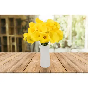 The Amarela Calla Lilies