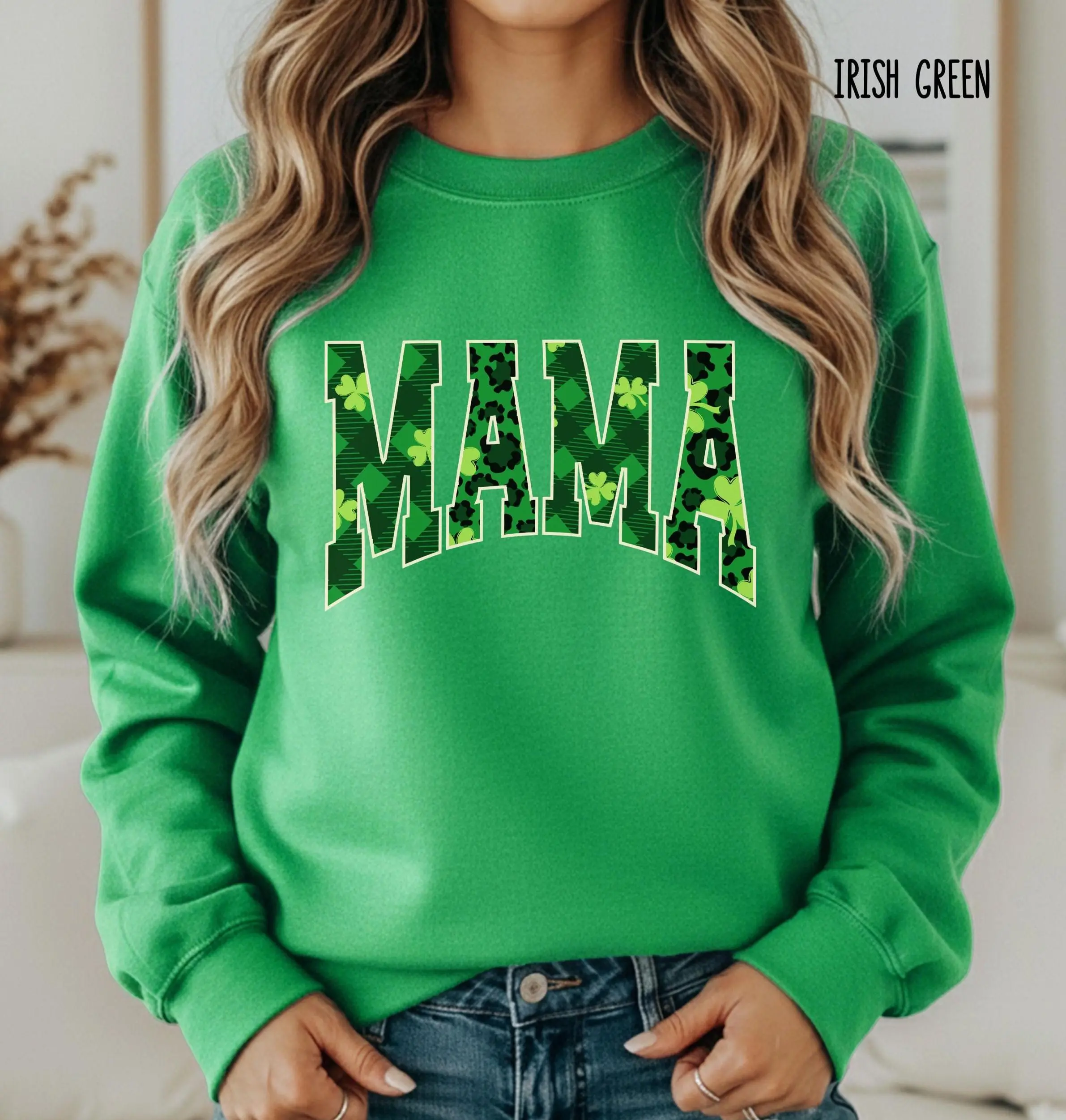 St Patricks Day Mama Sweatshirt, Mom Shamrock Sweater, Sweat Shirt gift for mother