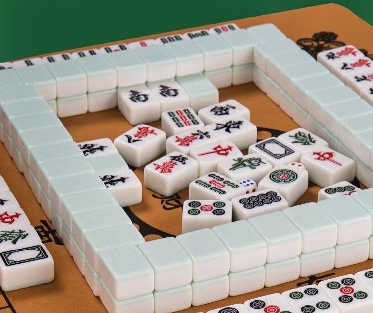 Hand-Cranked Mahjong 108 Large Tiles Set for Home Use, Extra Large Family Set in Six Colors