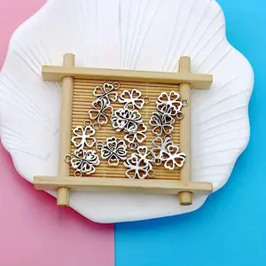 Clover pendant, DIY sewing accessories for clover pendant