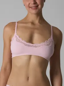 FITS EVERYBODY LACE SCOOP BRALETTE