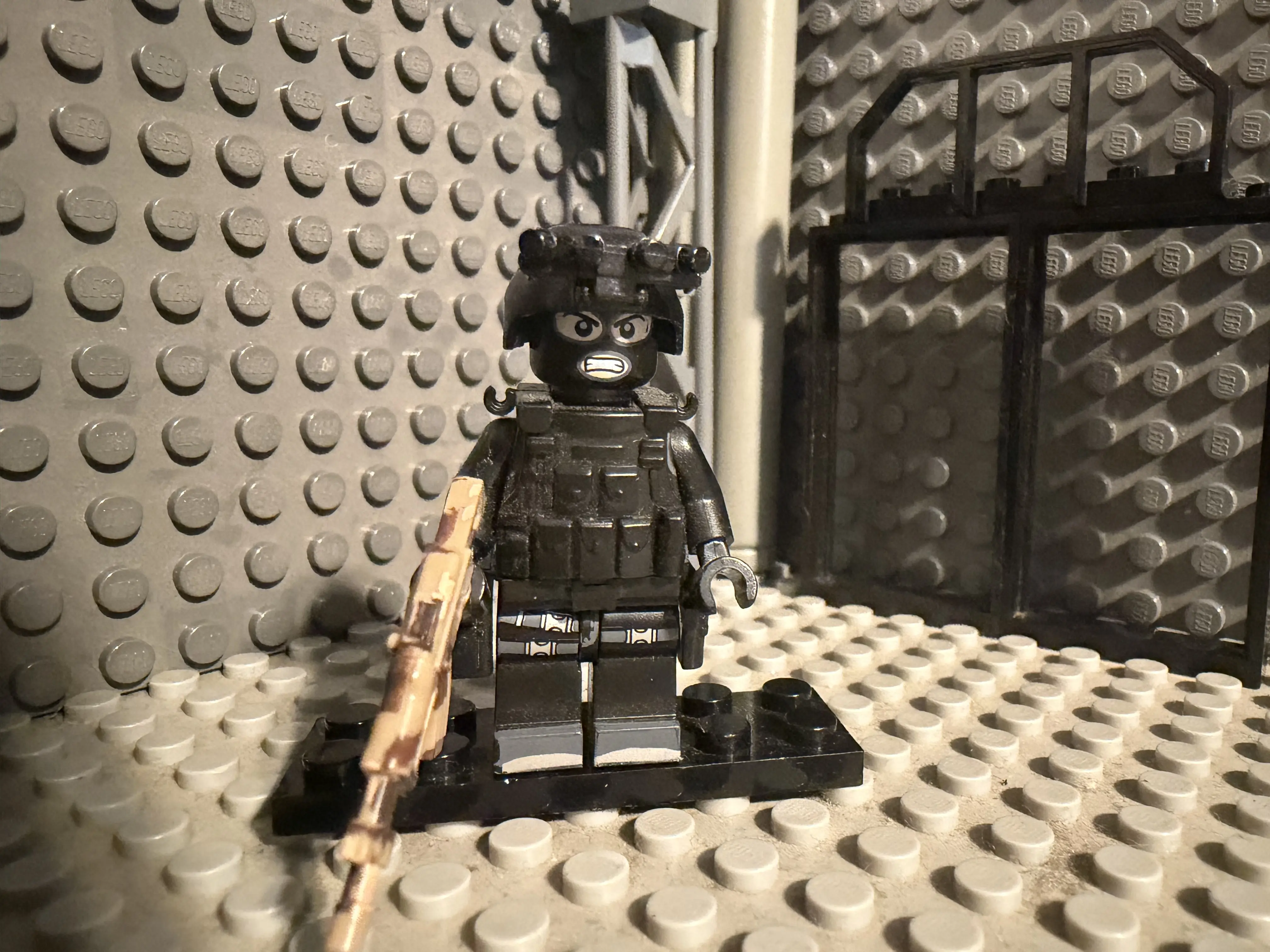Custom Military Special Ops Tactical Swat Building Figure