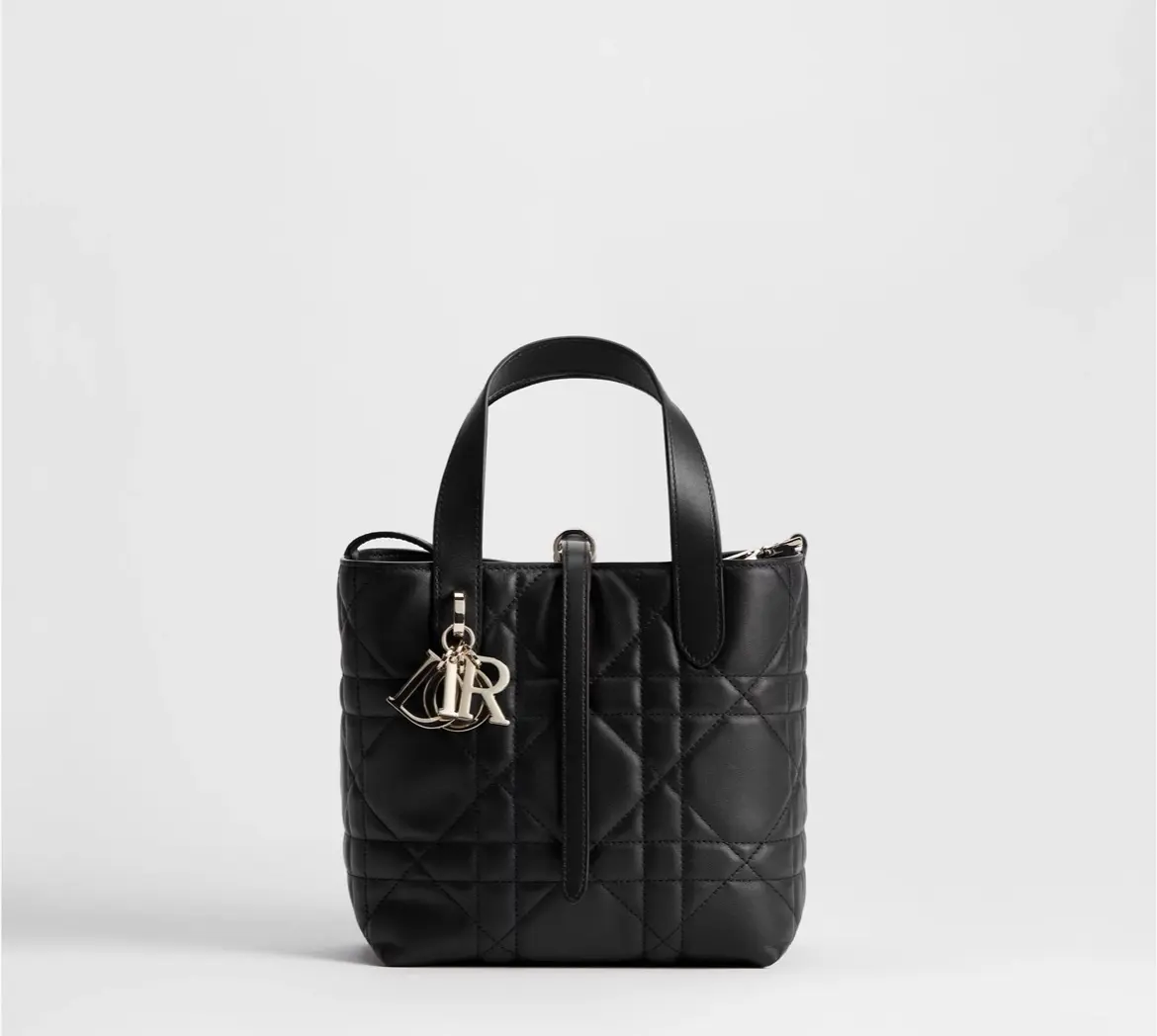 Pre-owned Dior Toujours Small Vertical Tote, Black Macrocannage Calfskin, Gold Hardware 2603965