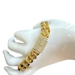 Cuban Link Bracelet with Box Closure - Elegant Design, Gold Finish, Suitable for Everyday Wear