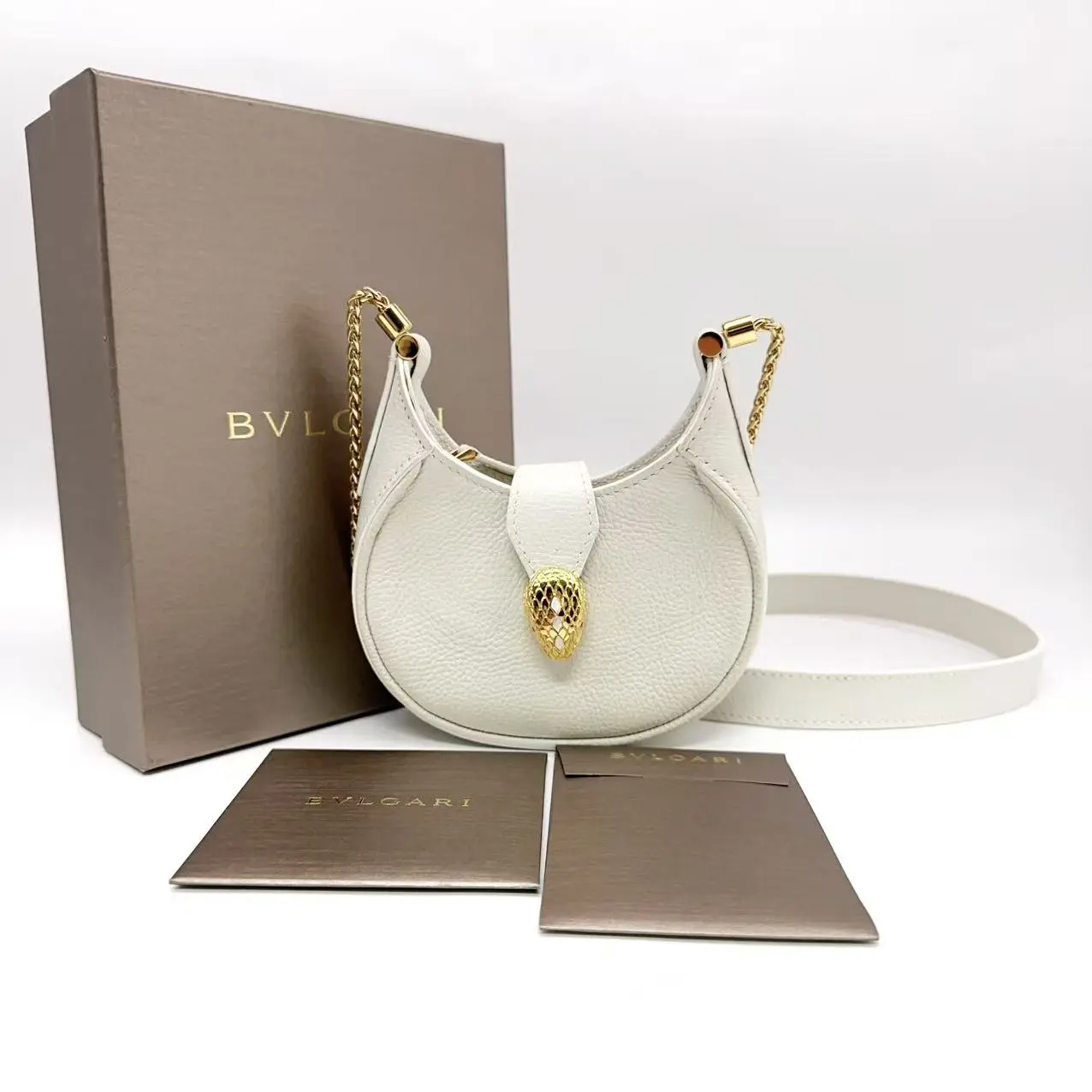 Pre-owned Bvlgari Shoulder Bags 3363