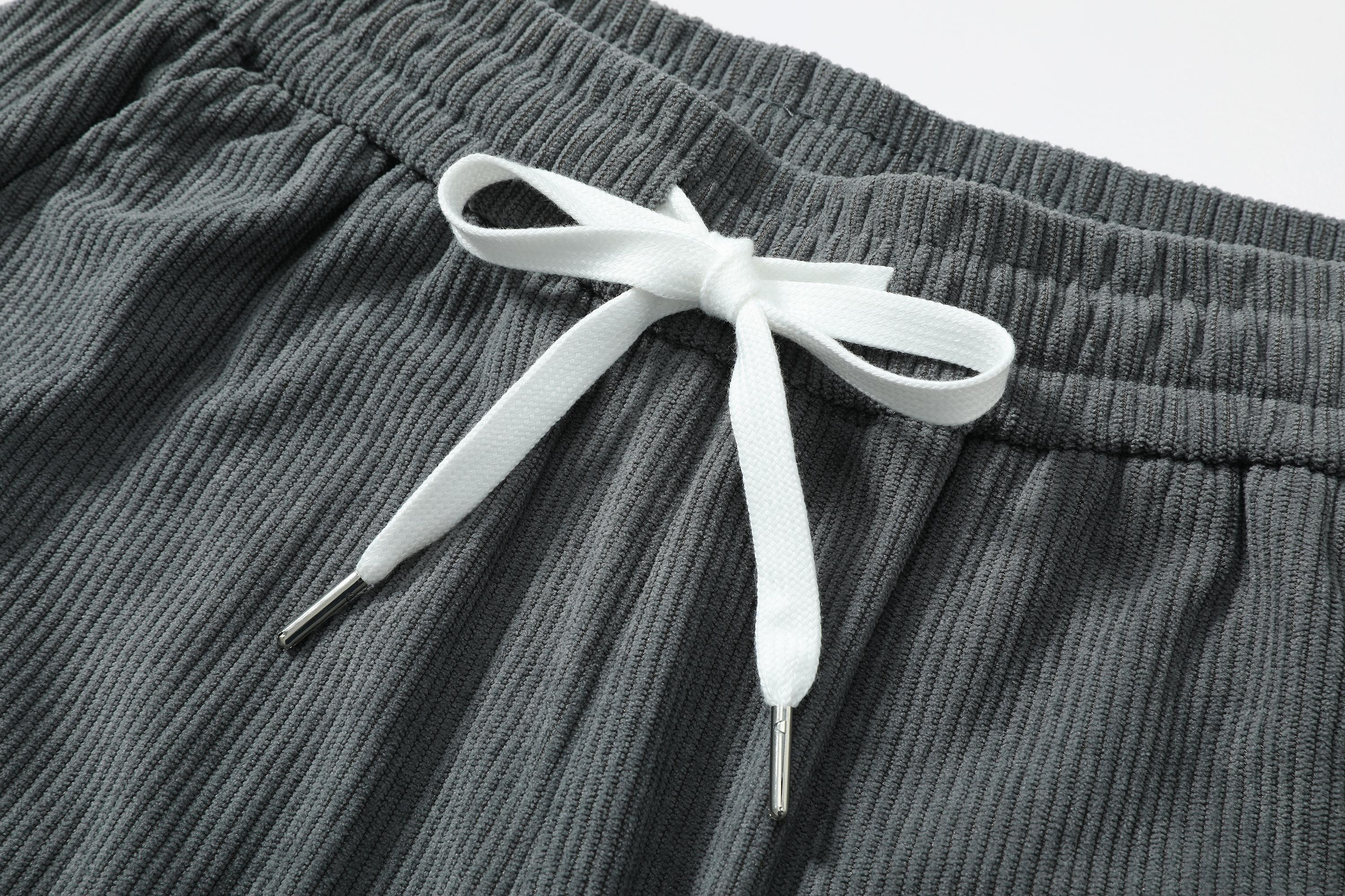 Men’s corduroy casual pants, loose straight fit, breathable, minimalist retro style, versatile for spring and autumn