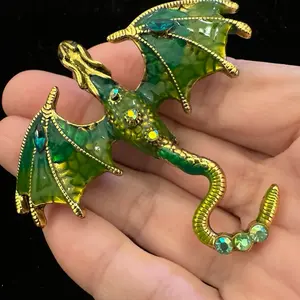 Dragon brooch green