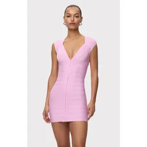 THE RED CARPET DRESS