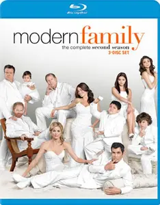 USED-Modern Family: The Complete Second Season (Blu-ray)