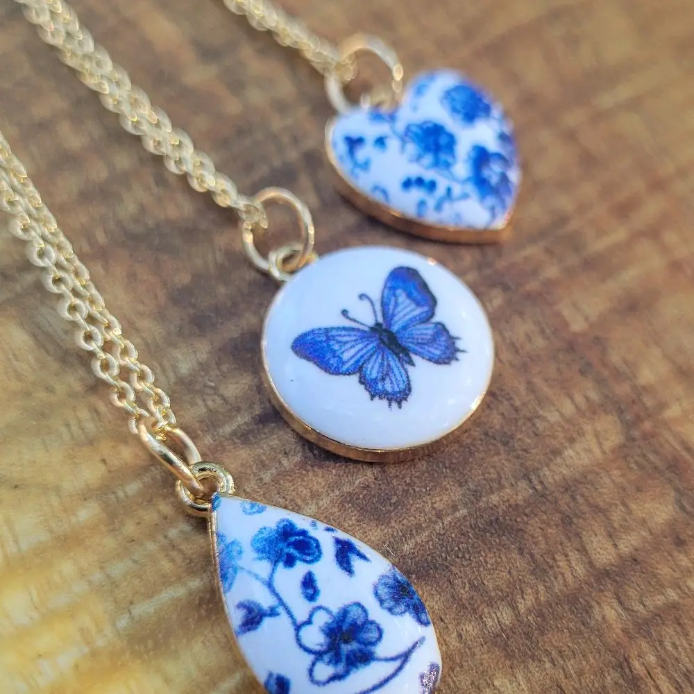 Classic blue and white ceramic necklace