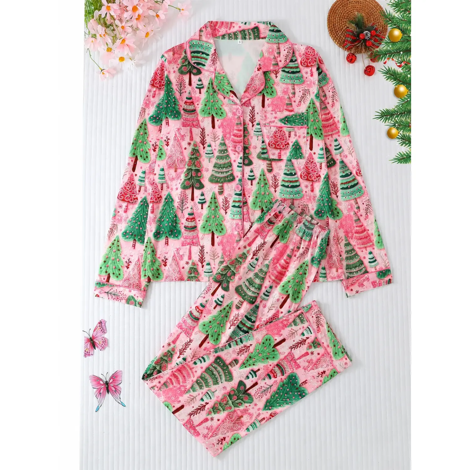 Festive Women's Christmas Tree Print Pajama Set – Long Sleeve Button-Up Top & Cozy Pants, Stylish Sleepwear & Loungewear for Year-Round Comfort