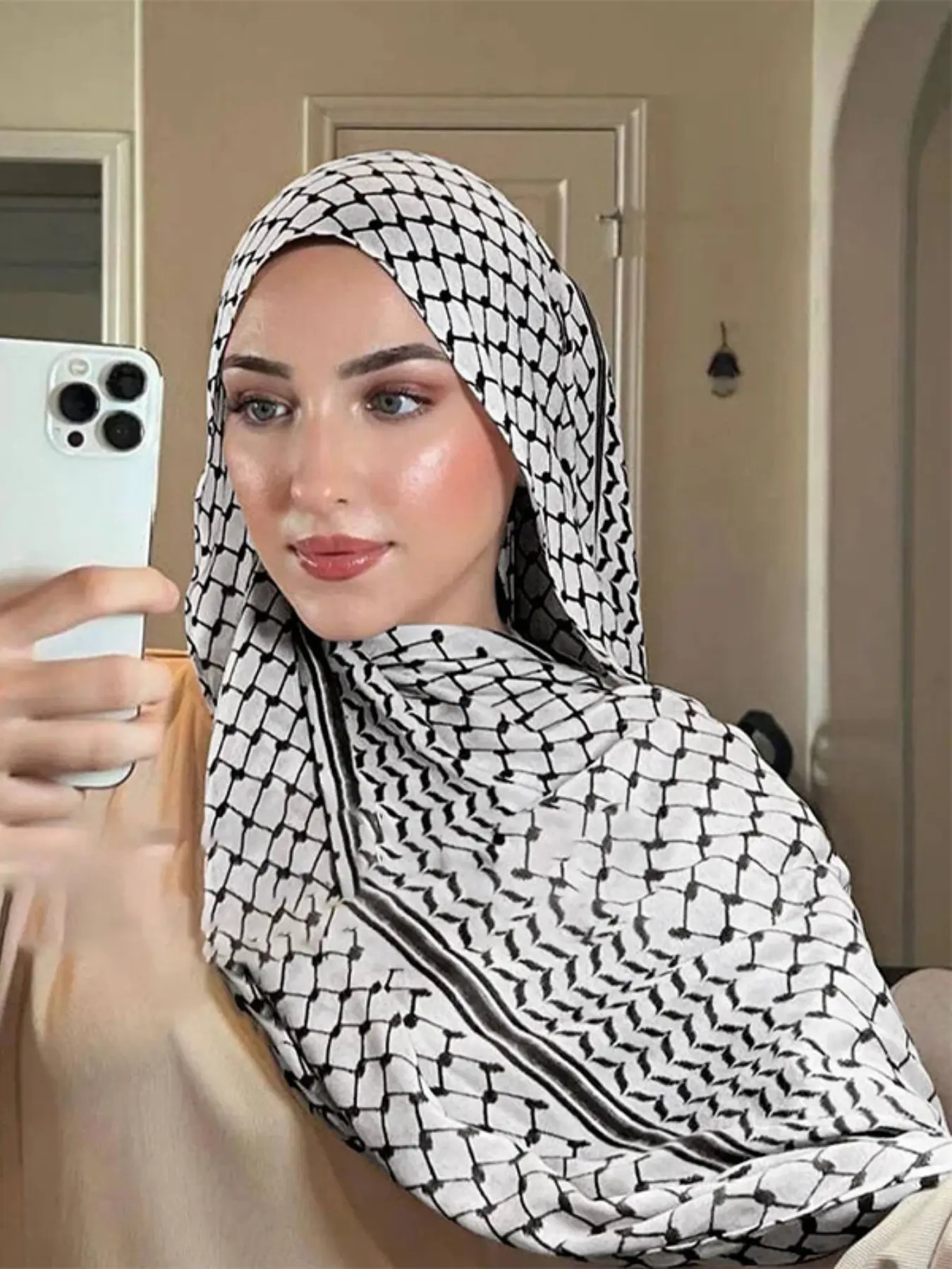 Women's Fashion Casual Plaid Polyester Scarf 138x138cm Tactical Shawl Muslim Hijab, Turban Hijab, Stylish Headscarf for Women, Perfect for Daily Wear & Outdoor Activities