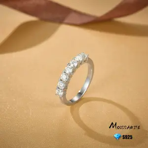 925 Sterling Silver 0.7 Carat Moissamite Row 7 Stone Women's Engagement Ring, All Season Luxury Fashion Women's Jewelry, Lovely Party And Everyday Accessories, With Beautiful Gift Velvet Bag