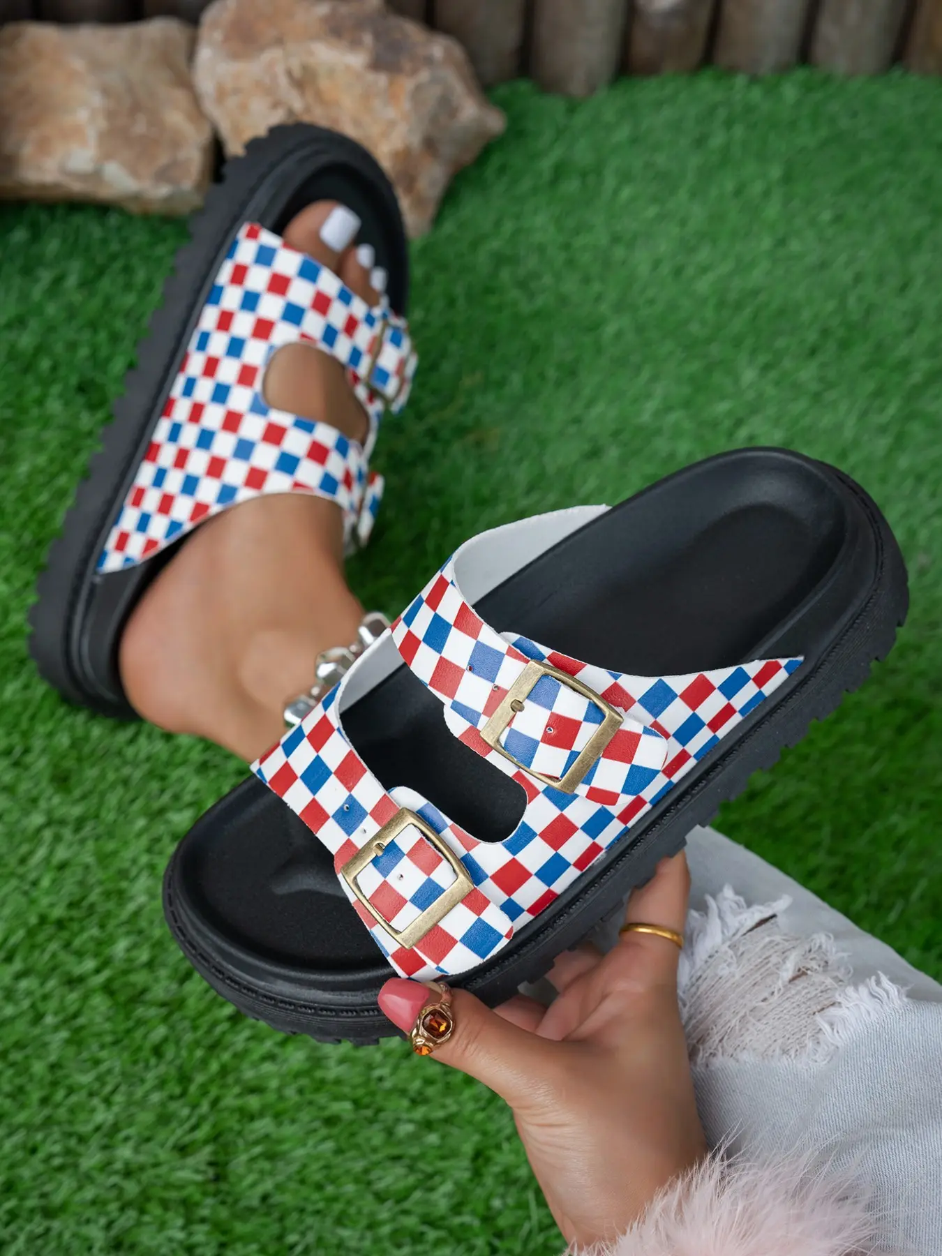 2026 model, various colors, distressed design with adjustable buckle straps and removable platform soles, everyday wear, American street style, Casual fashion slippers, Pu leather slippers, soft-soled comfort sandals for vacation