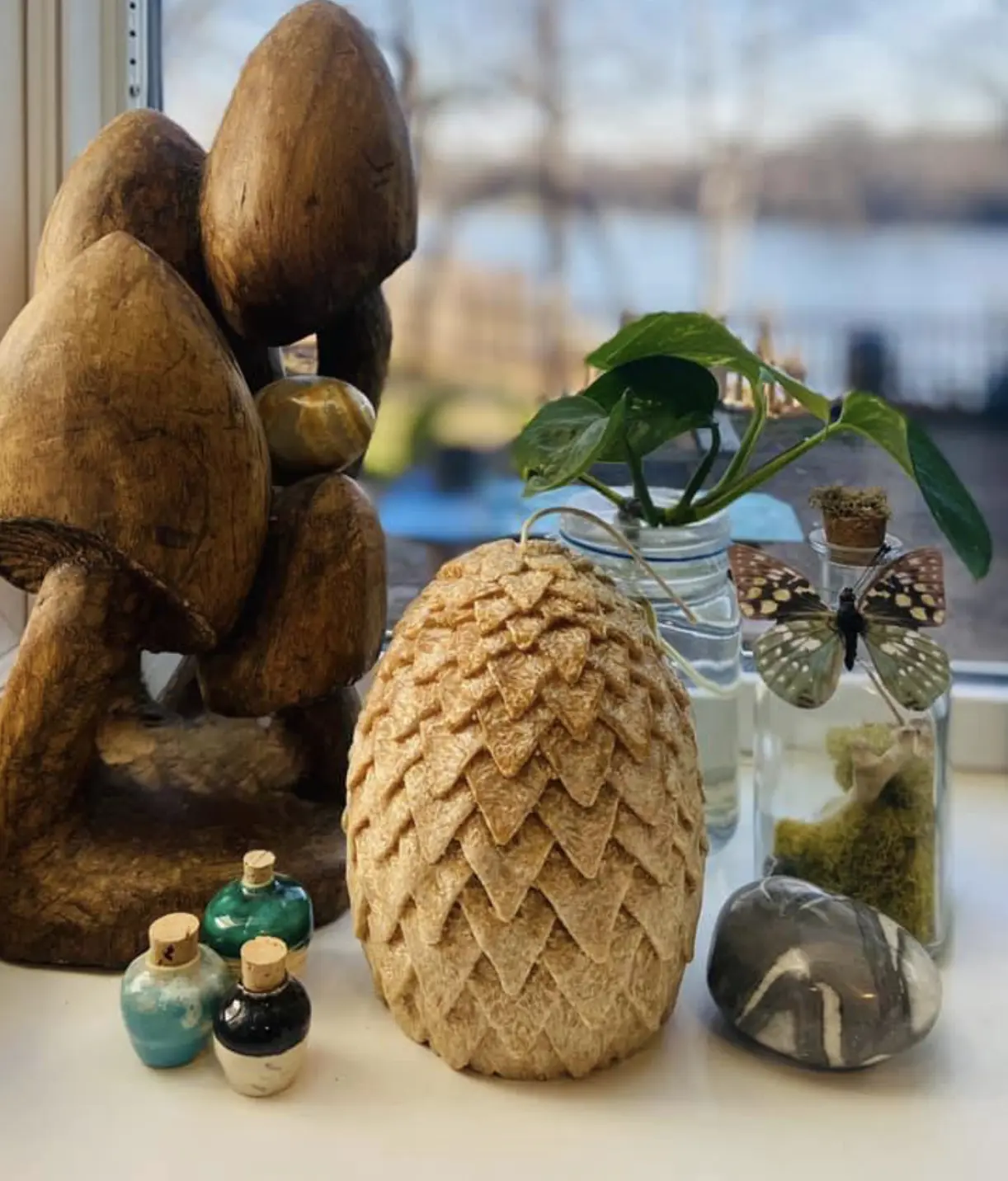 Dragon Egg Candle with crystal dragon inside Dragon Egg Candle with crystal dragon inside
