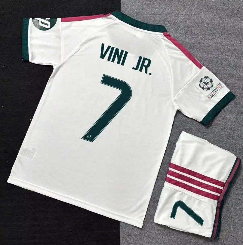 Modern White Soccer Jersey Set – Lightweight Football Shirt & Matching Shorts, Breathable Sportswear