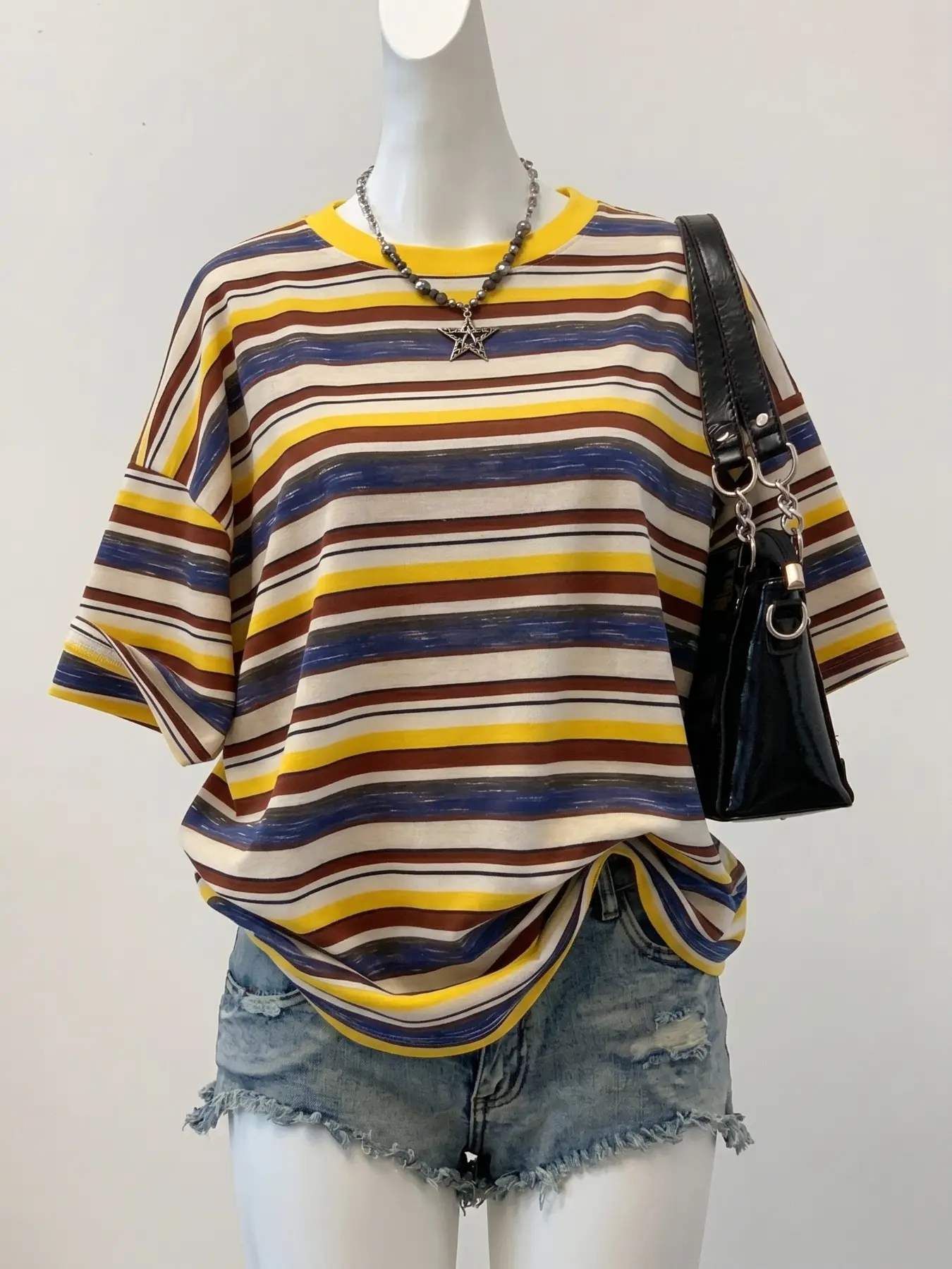 2026 Viral Y2K Retro Striped Oversized Tee - Casual Stylish Tee, Chic Trendy Multicolor Crewneck Short Sleeve Tshirt, Casual Baggy Fit Streetwear for Women Summer Daily Everyday OOTD, Aesthetic Vibe Color Block Stripe Top Womenswear, Casual Tops