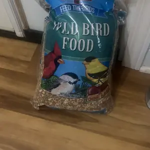 Farmer's Delight Wild Bird Food with Cherry Flavor, 10-Pound Bag - Ideal for Bird Feeding and Nutrition