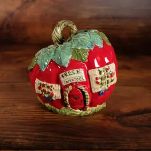 Valentine's Tomato Candle House