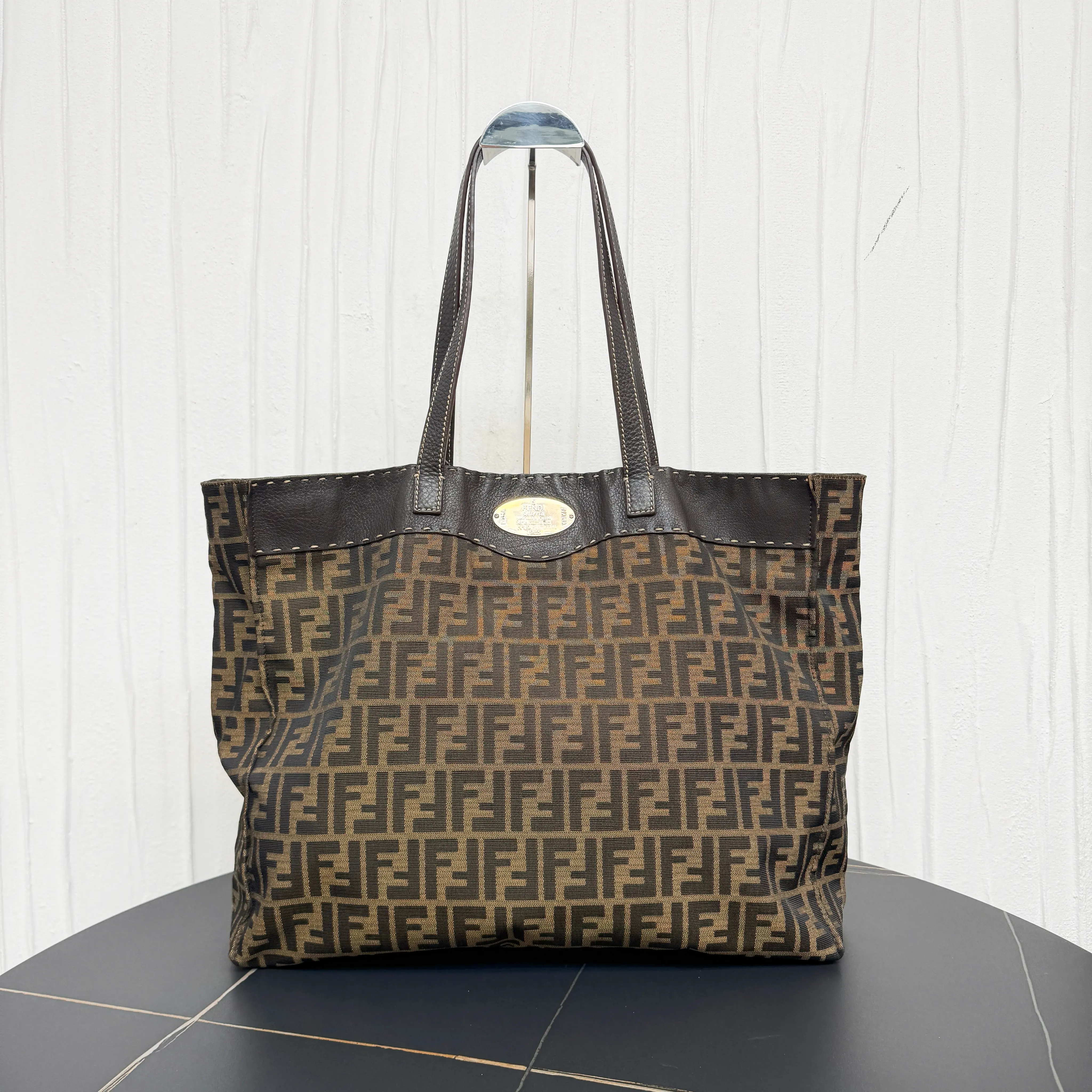 Pre-owned FENDI Canvas Shoulder Bag z0702026768