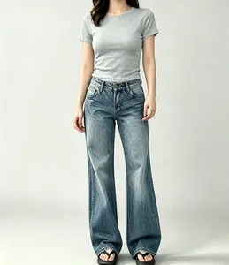Women's Wide-Leg Denim Jeans, Stylish Streetwear Bottoms for Pairing with Blouses or T-Shirts