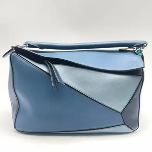Pre-owned Loewe cowhide Shoulder Bags Puzzle Medium Light Blue Calfskin Geometric Bag: Shoulder Bag, Tote, Crossbody Bag