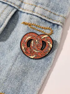 Cat Pretzel Enamel Brooch fashion Decorative Brooches Ornaments Lapel Bag Badges Jewelry Gifts