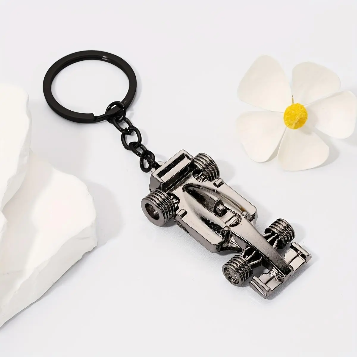 [Racing Keychain] 1pc Creative Alloy Compact Chain-Attached Keychain Shaped Metal Replica, Small Metal Gift for Racing Club Souvenir, Bag Hanging Accessory, Chain-Attached Keychains, Compact Keychain Keychains