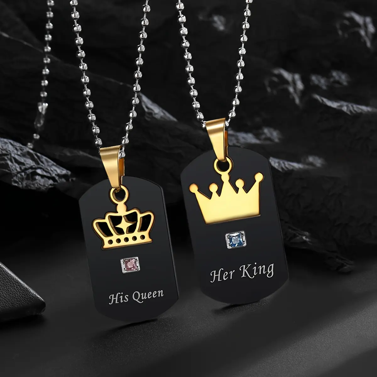 2-piece Set of High-quality Couple Necklaces, Stylish and Elegant Crown Square Pendant Stainless Steel Necklace, for Anniversaries, Valentine's Day, Mother's Day, Giving Holiday Gifts To Loved Ones, Daily Wear Accessories Rhodium Plated Chain