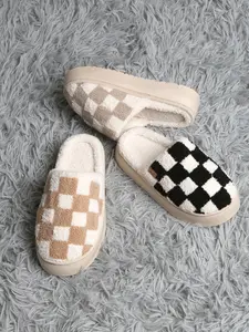 ComfyLuxe Checkered Pattern Luxury Soft Platform Slippers