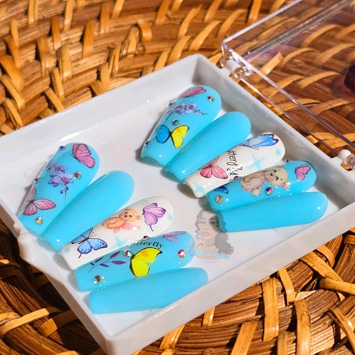 UV Glow in dark handmade press on nails mediem Size 1,5,4,6,8