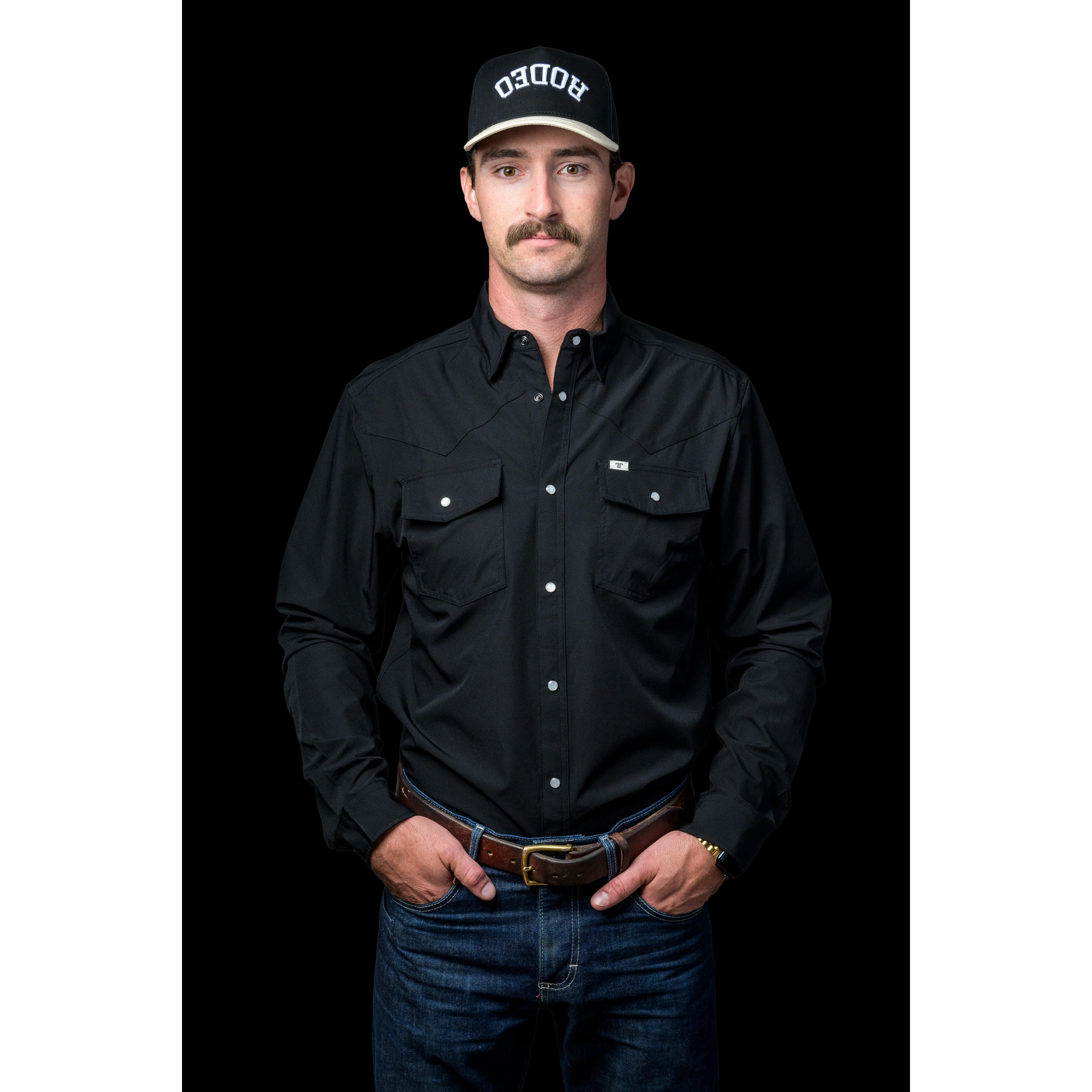 CORE Menswear Men's Black Long-Sleeve Breathable Fabric Casual Pearl Snap Shirt