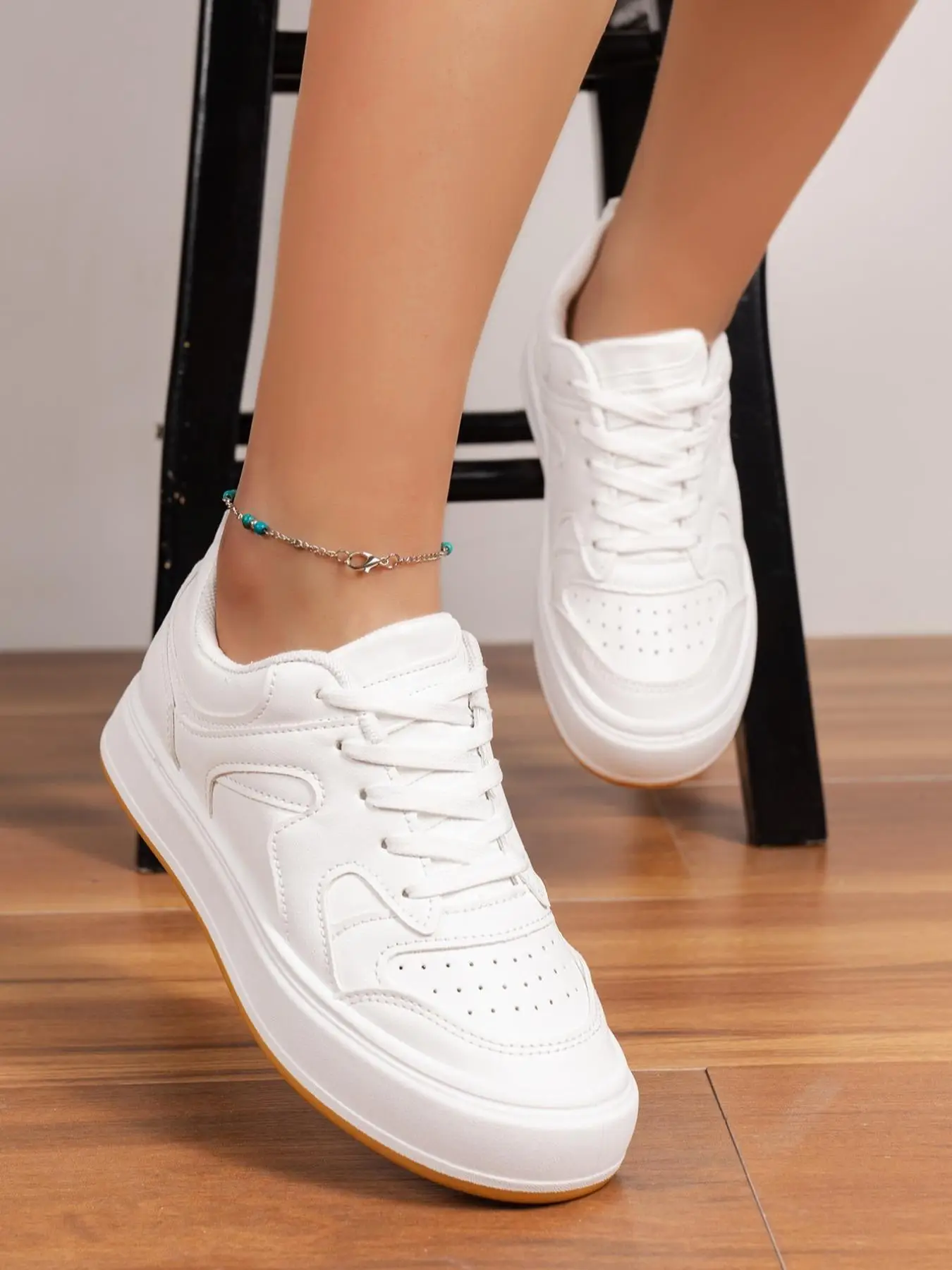 Women's Fashion Plain Two-tone Lace-up Casual Trainers, Simple Design All-match Colorblock Round Toe Skate Shoes, Outdoor Sports Running Skate Shoes