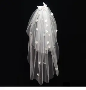 Floral Wedding Veil with Daisy Appliqués - Soft Layered Tulle - Boho Bride Style - Trending Bridal Look