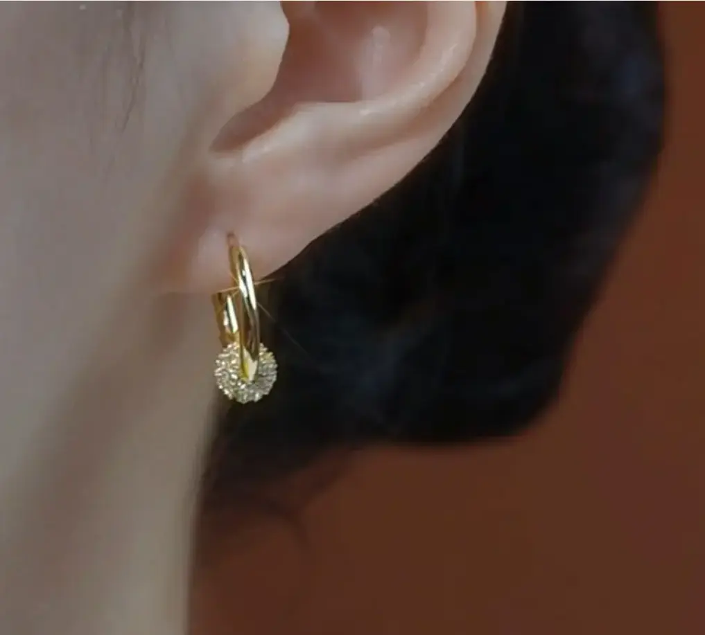 Elegant 18K Gold-Plated Hoop Earrings with Zircon Ball Design, Minimalist Lightweight Luxury Earrings for Women Trendy Jewelry Gift hypoallergenic daily party accessory men multiple piercings unique simple bold fashion everyday wear birthday anniversary g