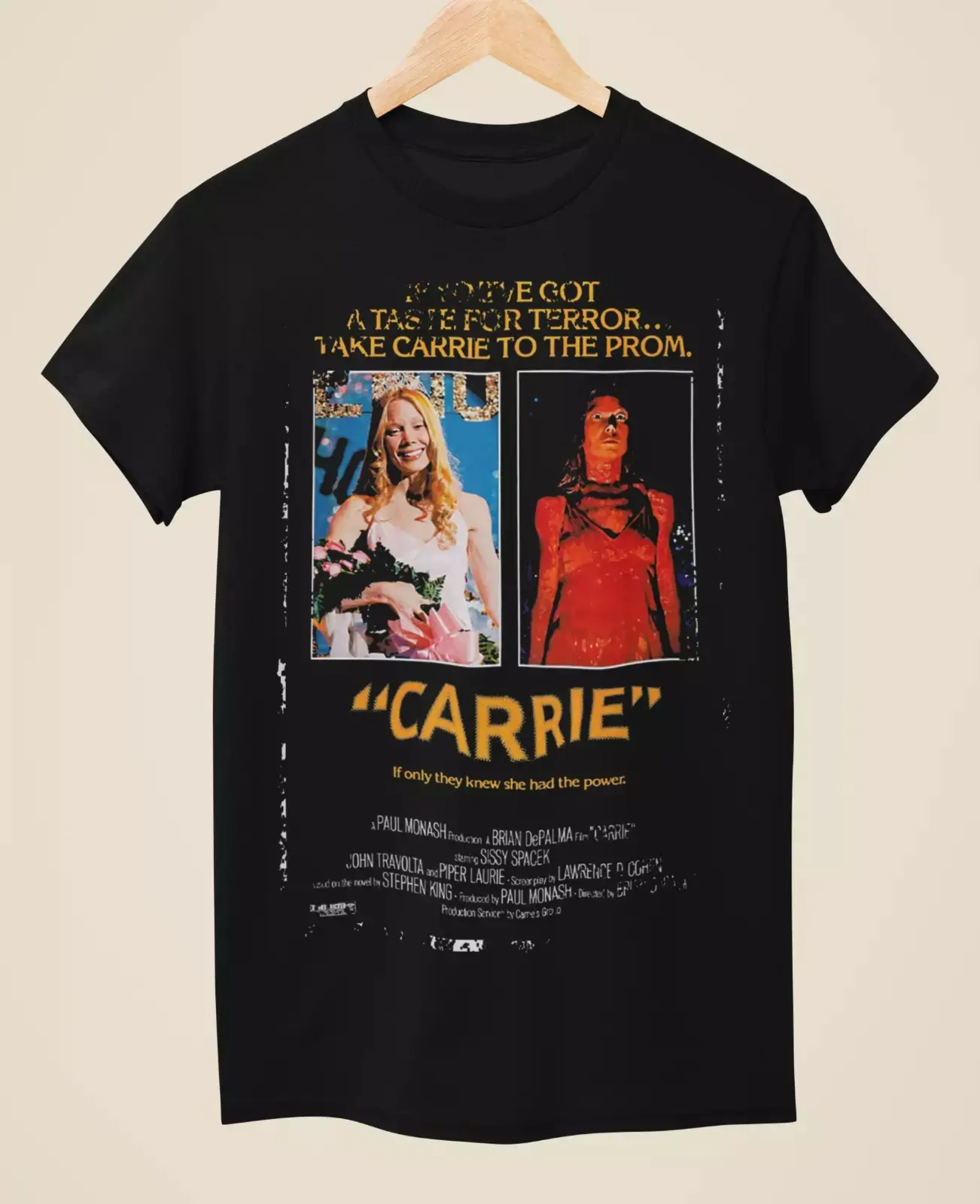 Carrie - Movie Poster Inspired Unisex Black T-Shirt