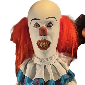 Pennywise statue