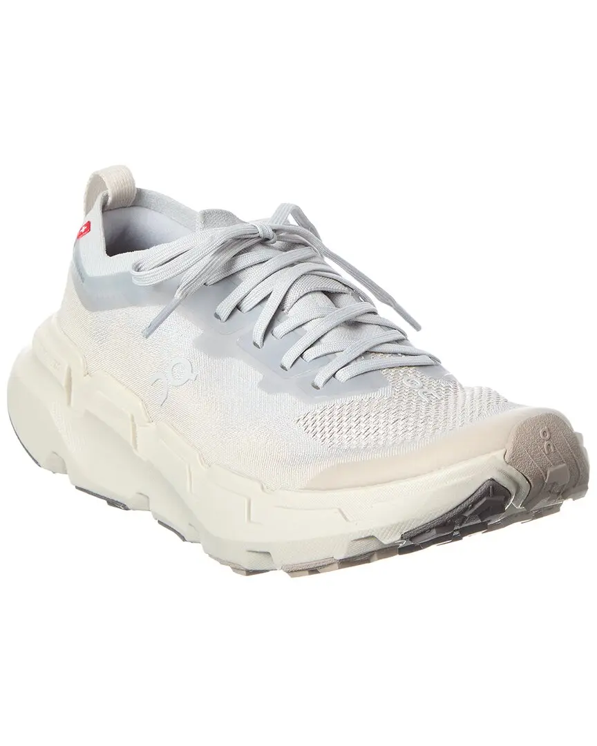 On Running Cloudsoma Sneaker