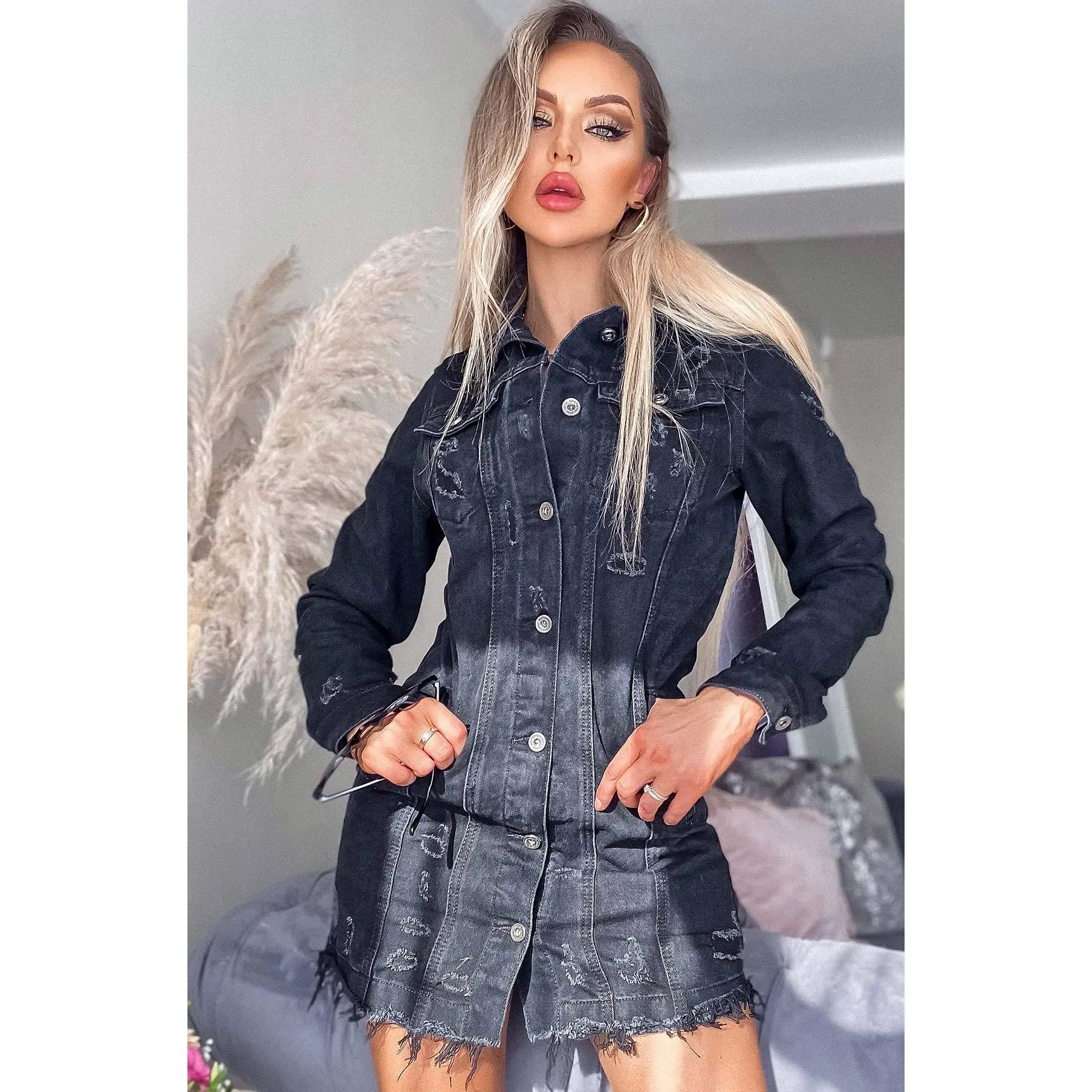 DEVONA LONGLINE RIPPED DENIM JACKET