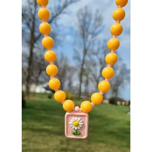 Chunky Necklace – Orange – Pink flower